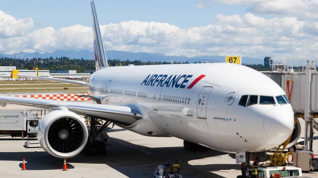 Voo da Air France é desviado para Canadá por suspeita de ebola