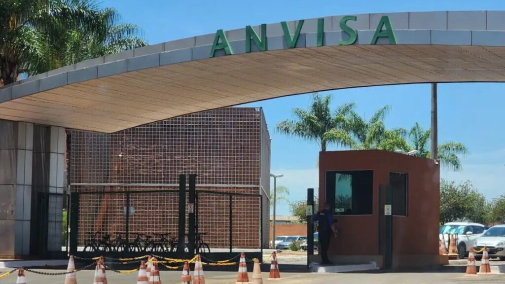 Anvisa recolhe lotes de remédio para pressão alta Anvisa recolhe lotes de remédio para pressão alta