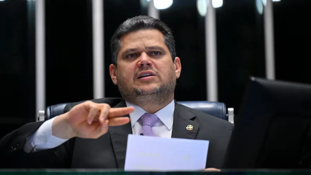 Aposentadoria especial: PEC dos agentes de saúde pode ser votada